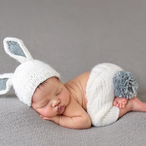 Bailey Bunny Knit Newborn Set (White / Gray)