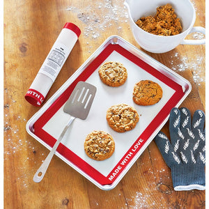 MADE WITH LOVE BAKING MAT